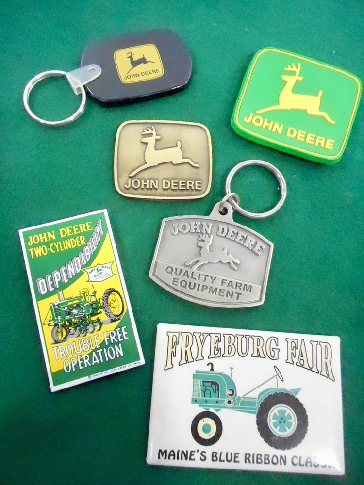 John Deere Advertisement Keychain / Magnet Odd Lot