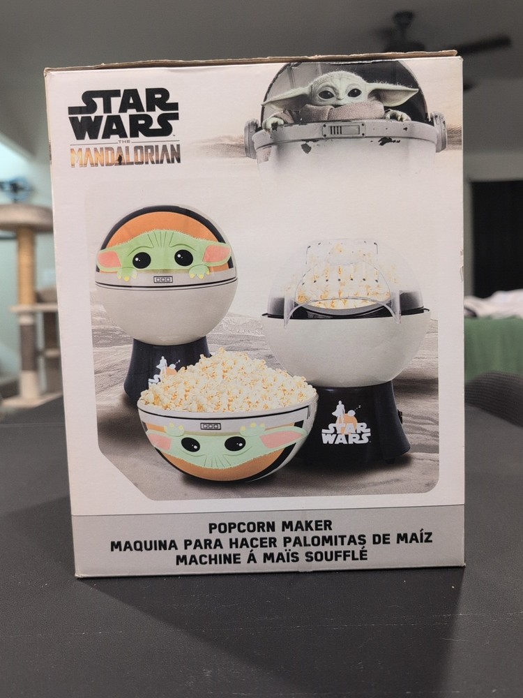 Star Wars "The Mandalorian" Popcorn Maker