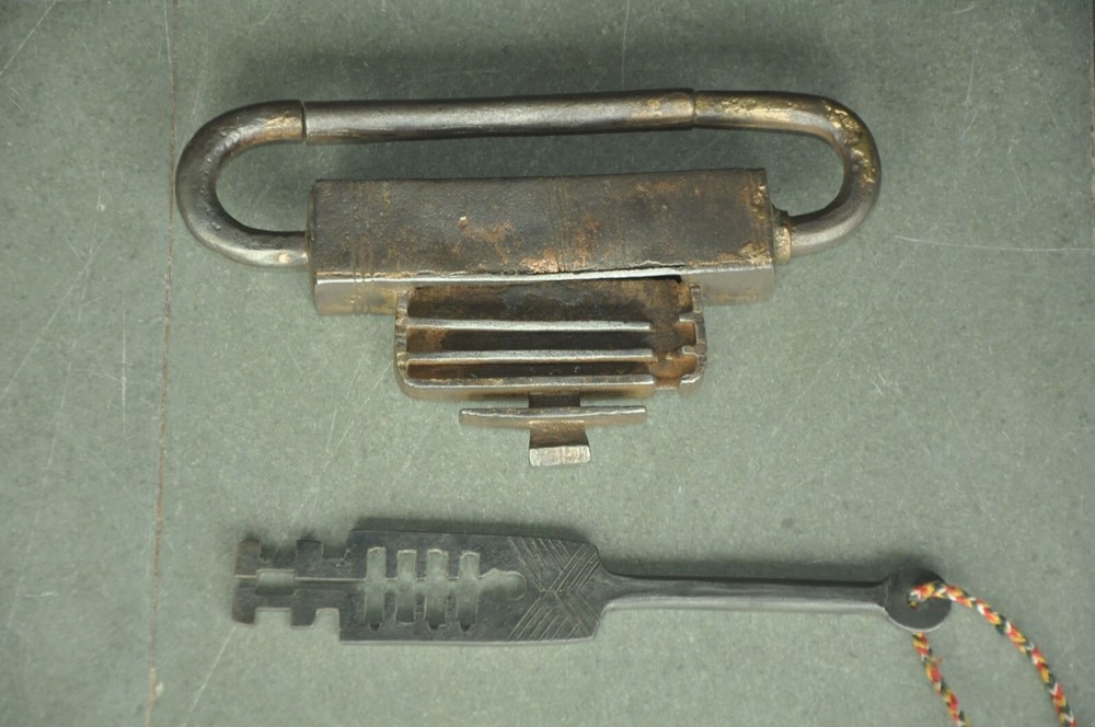 Vintage Unique Shape Iron Handcrafted Solid Heavy Strip System Padlock