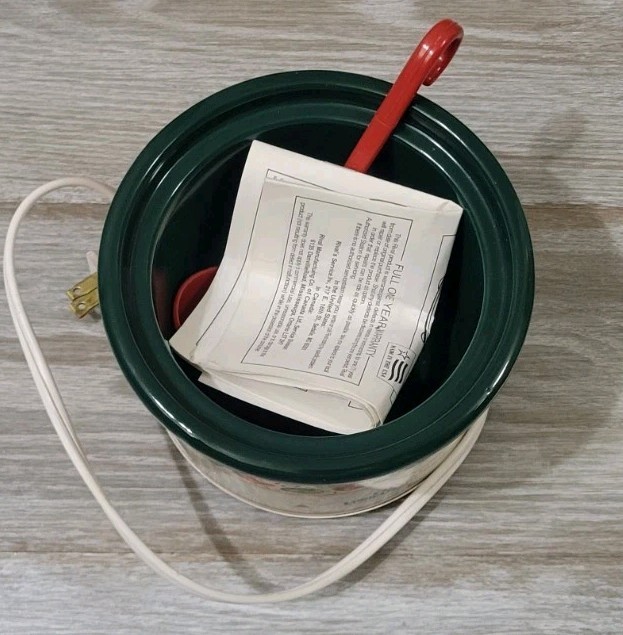 Vintage - Rival Little Dipper Crock Pot - Model 3204D - Pepper Design