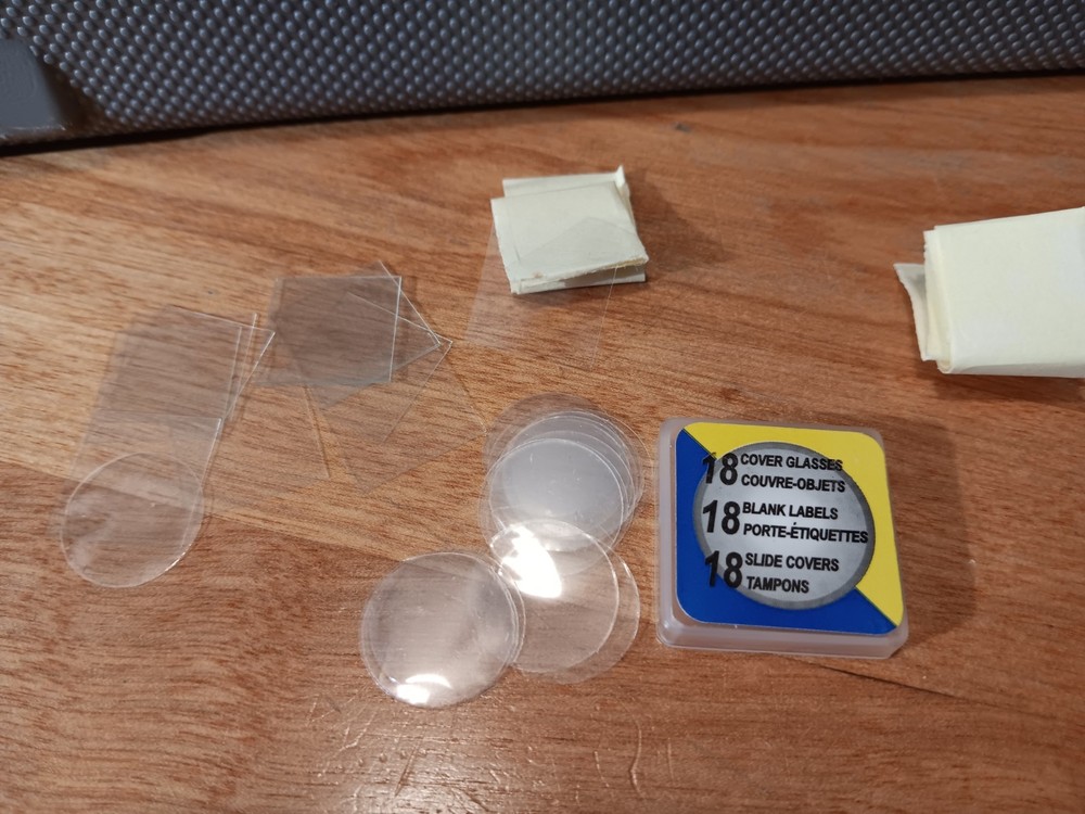 Konus KonuScience Zoom Microscope w/Projector Accessory Kit & Carrying Case