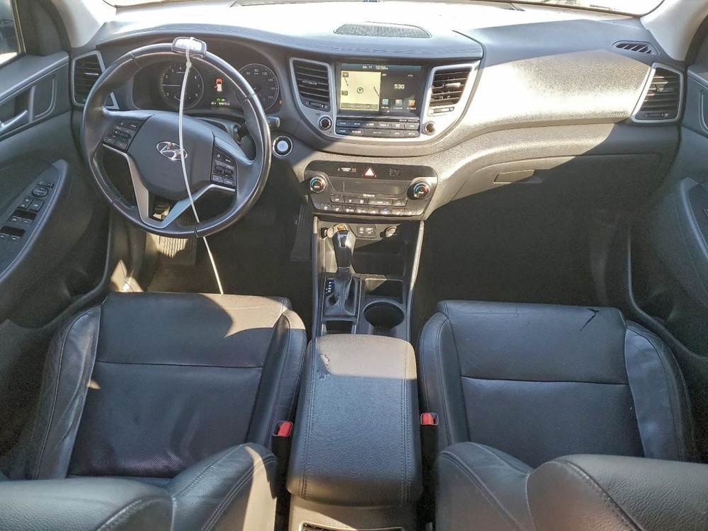 TUCSON 2016 Glove Box 4984405