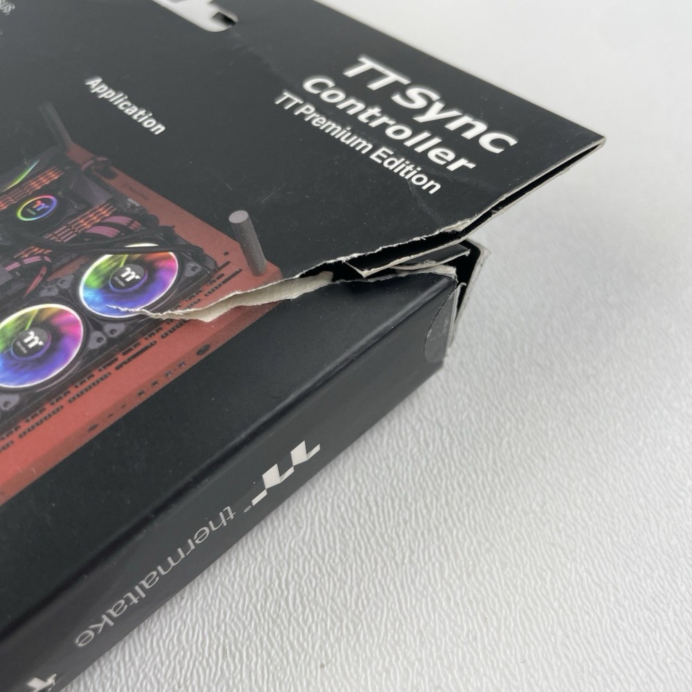 Thermaltake TT Sync Controller Premium Edition CL-O015-PL00BL-A -Open Box