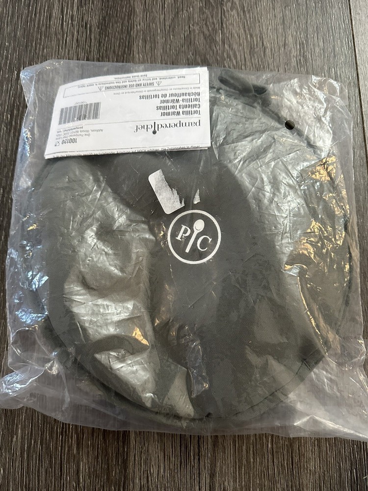 Pampered Chef Grey Tortilla Warmer #100120
