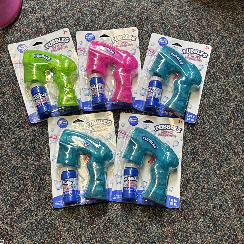 Fubbles Light Up Bubble Blaster multi color Ages 3+ NEW summer fun.  W/ solution