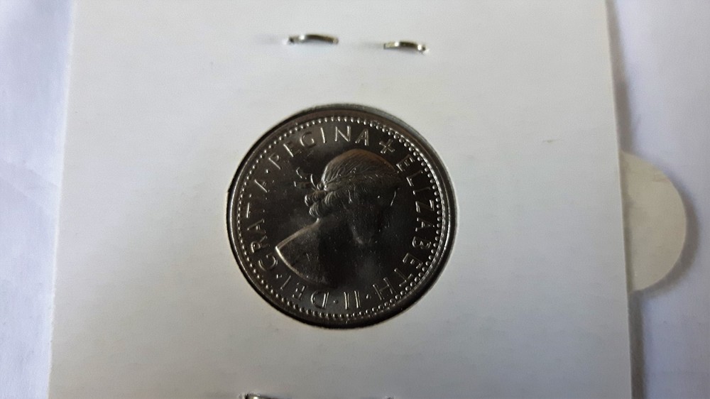 @@@ A SUPERB UNC 1966 ELIZABETH SIXPENCE @@@