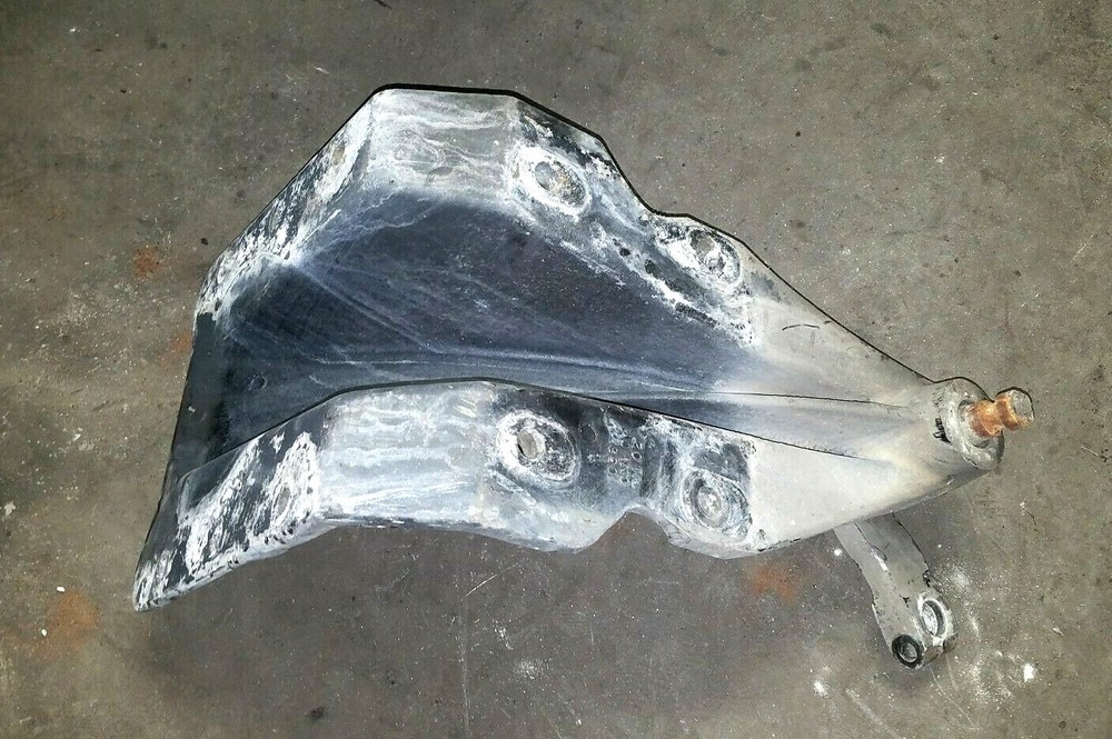KENWORTH T2000 LEAF SPRING HANGER A85-1200-1