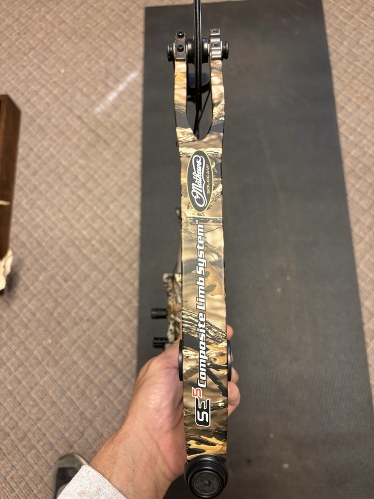 Mathews Z2 Compound Bow 70# DW &30"DL