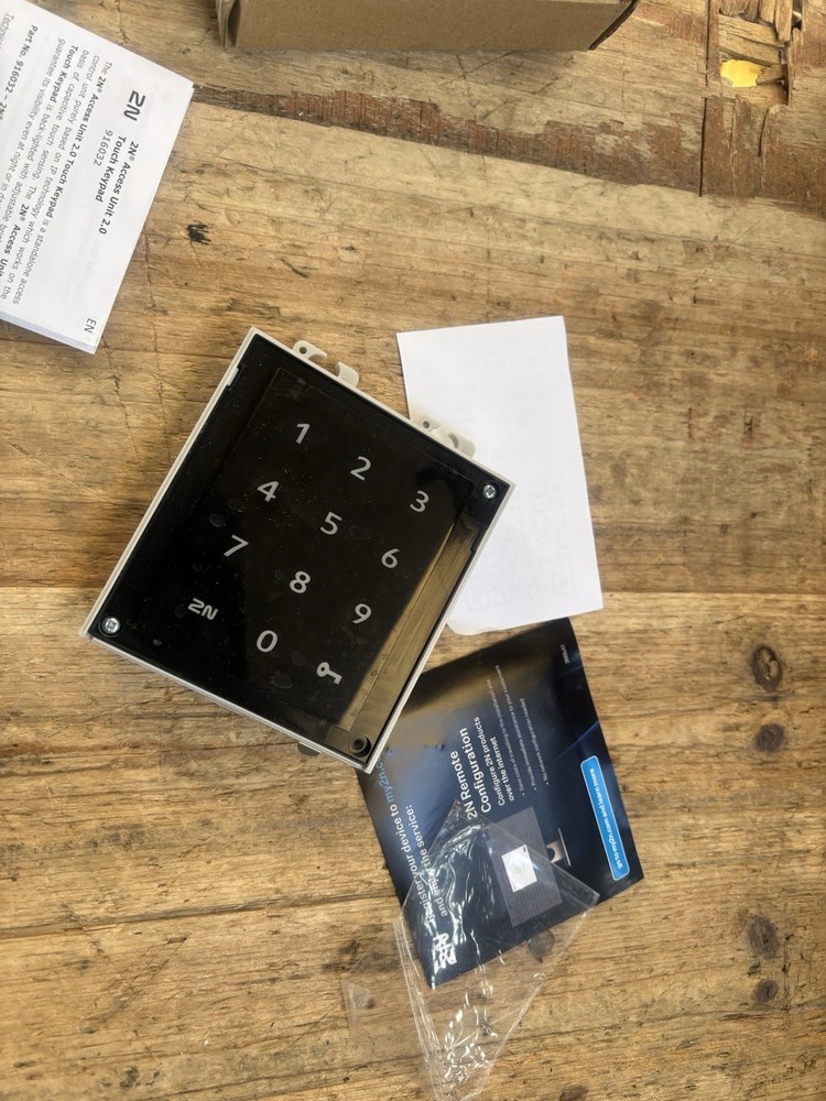 2n access unit touchkeypad 916032