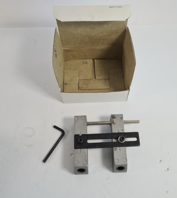 Eagle Tool Company Adjustable Double Pocket Hole Guide – Item #DY48