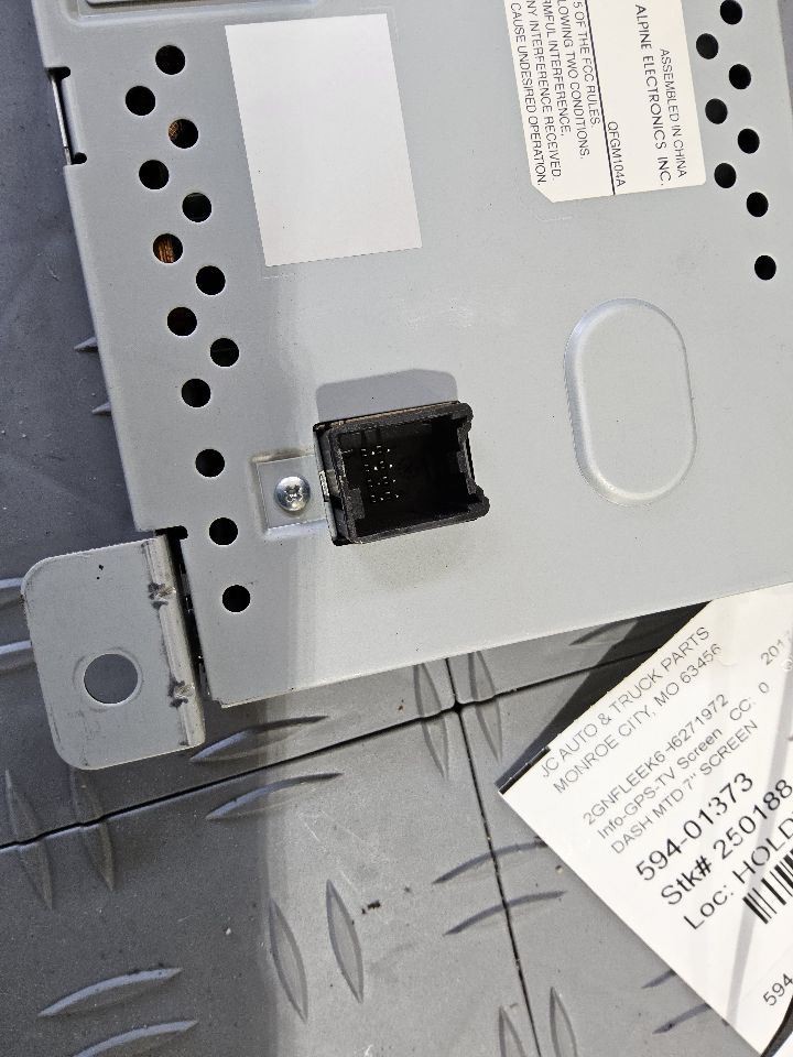 2010-2017 GMC Terrain Dash Mounted Lower 7" Display Screen