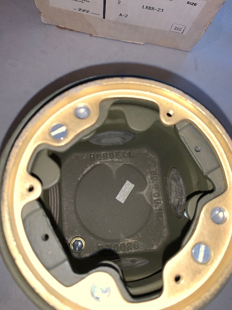 Hubbell B-2506 Fully Adjustable Outlet Box