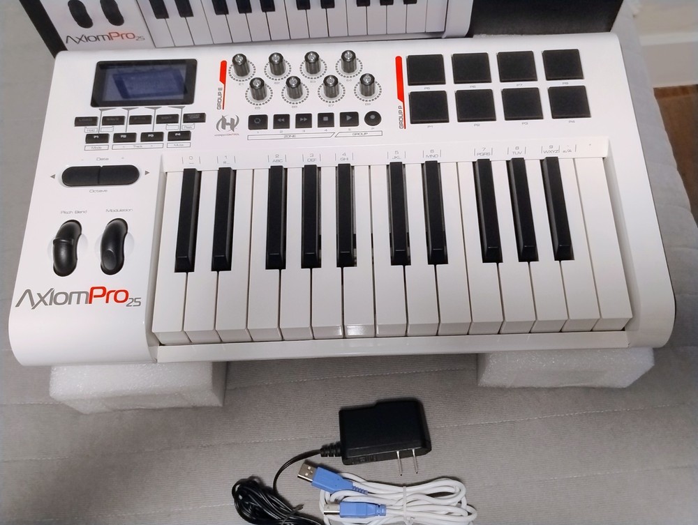 M-Audio Axion pro 25 Advanced 25Key USB MIDI Controller HyperControl Technology