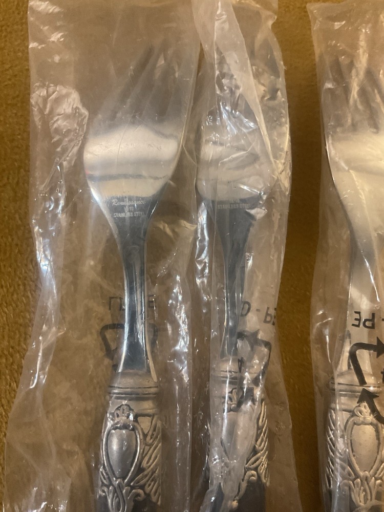 (3) Dinner Forks Home Essential RENAISSANCE BLACK
