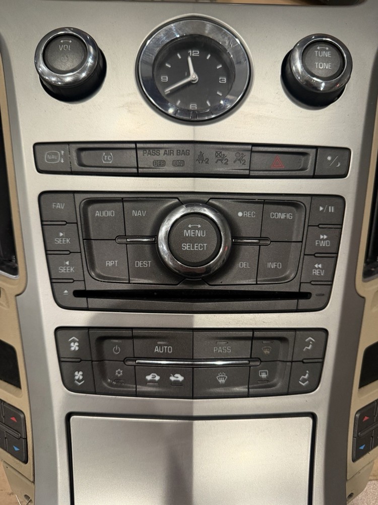 08 - 12 CADILLAC CTS CD NAVIGATION A/V CONTROL PANEL OEM SDN 25837755