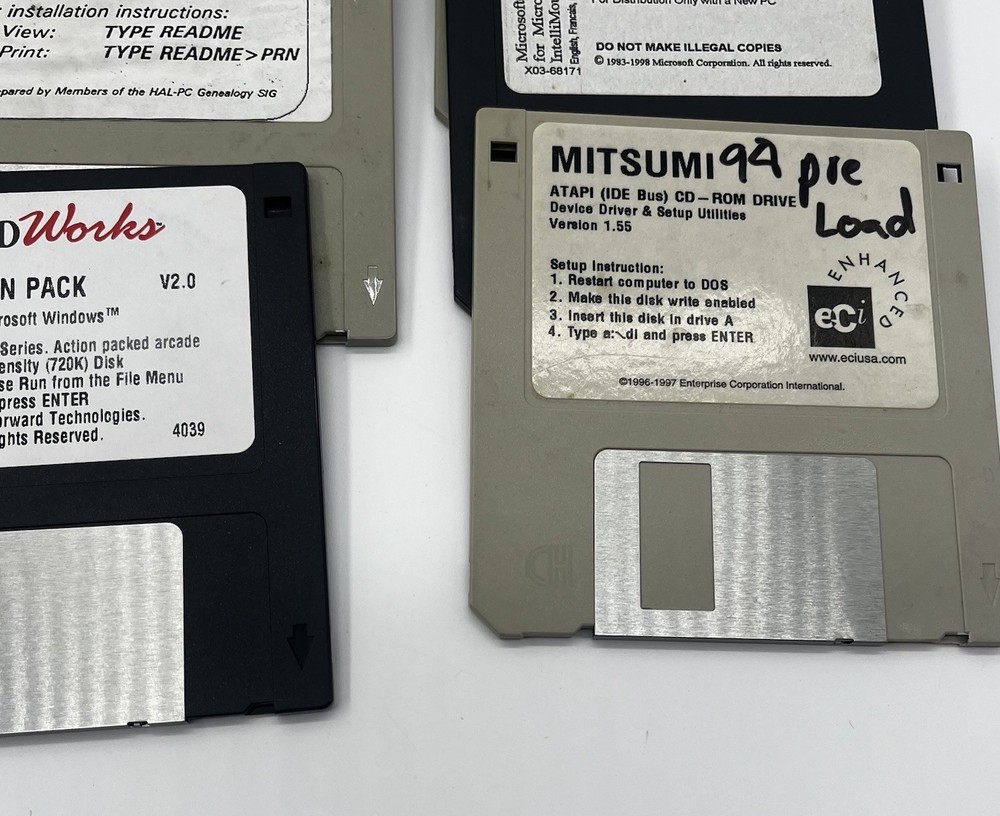 Fellowes Disc Storage With 3.5 Floppy Discs Untested VTG