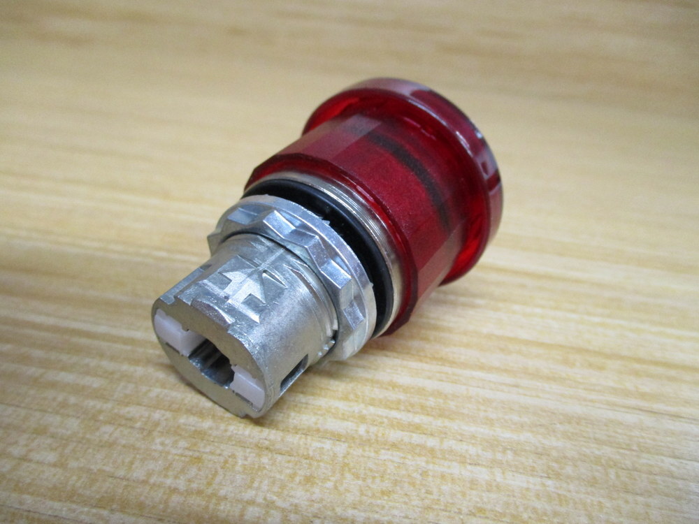 Allen Bradley 800FM-LMP44E3 Push/Pull Button 800FMLMP44E3