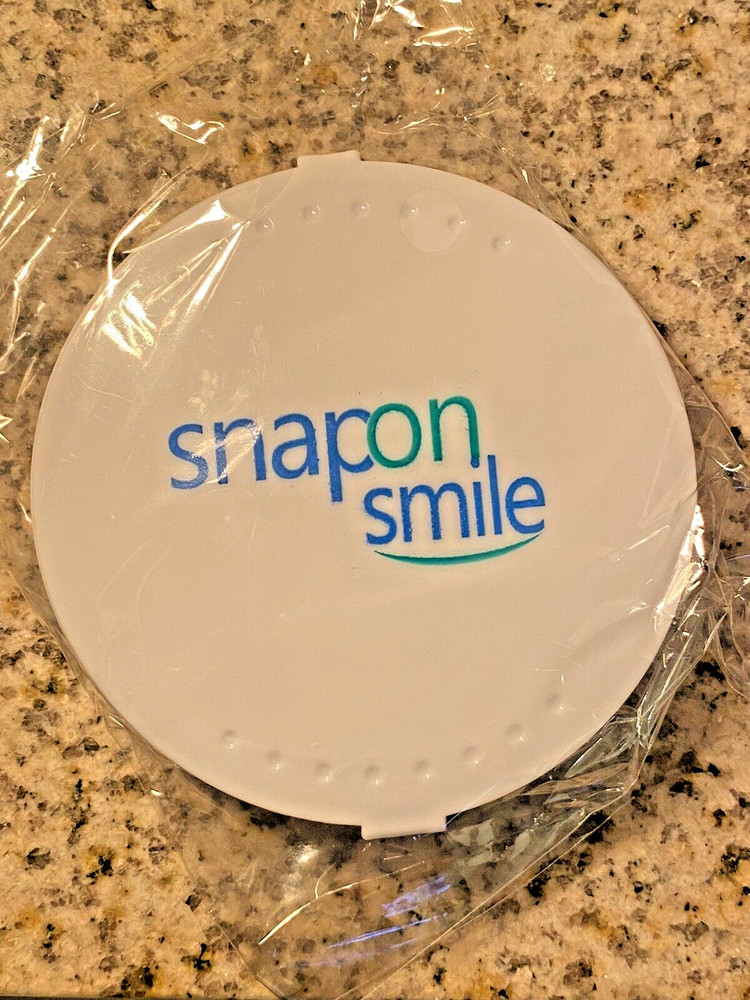 Smile Snap On UpperBottom Temporary Teeth Denture Costume prop-see description