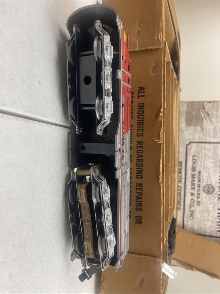 1950's Diesel Type Remote Control Electrical Train Louis Marx 44464 Set Santa Fe