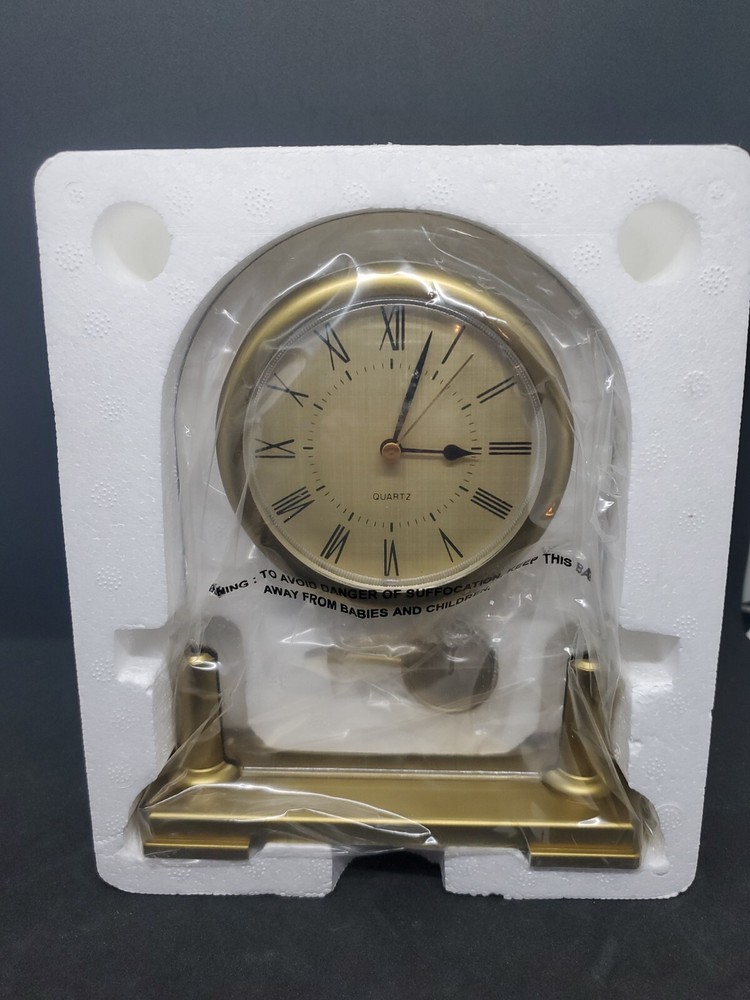 1998 Vintage Quartz Gold Clock