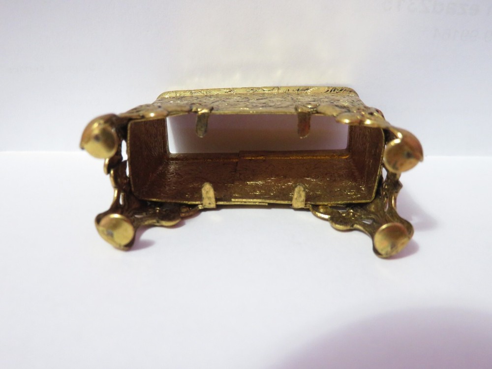 VINTAGE SMALL ORMOLU VANITY PERFUME BOTTLE HOLDER OUALITY ITEM