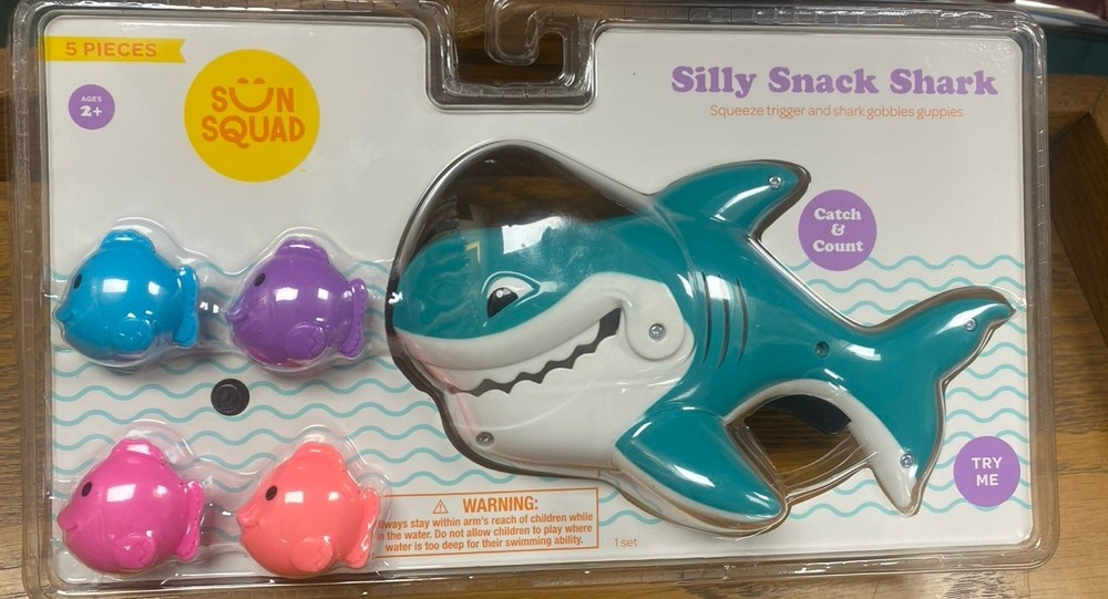 Sun Squad Silly Snack Shark Toy 5 Pc Catch & Count