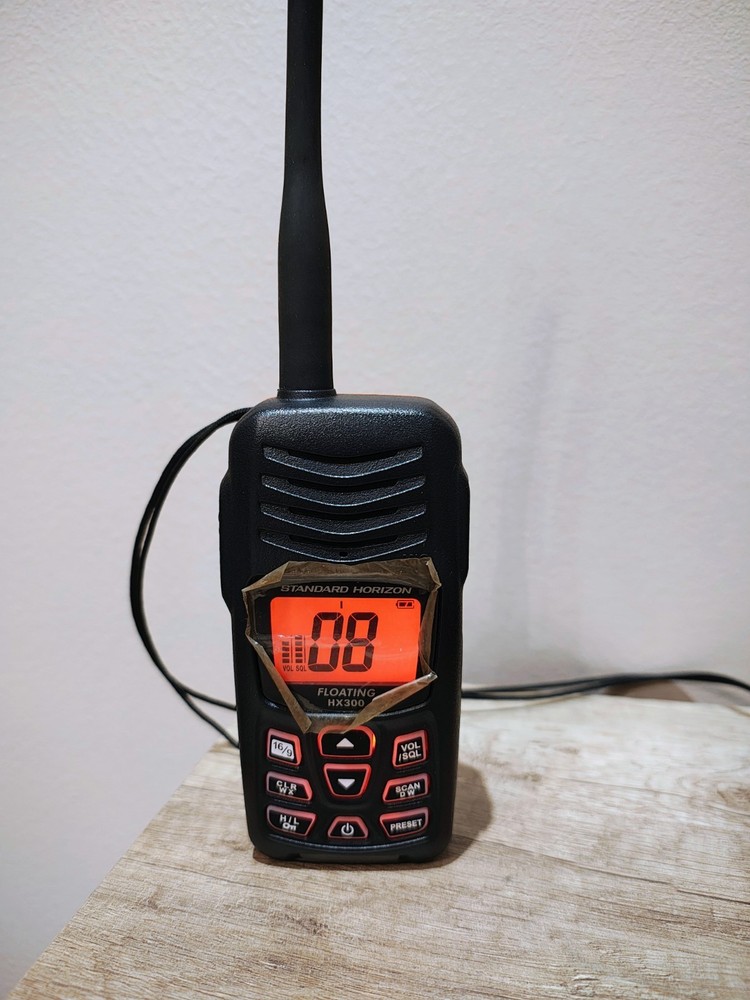 Standard Horizon HX400