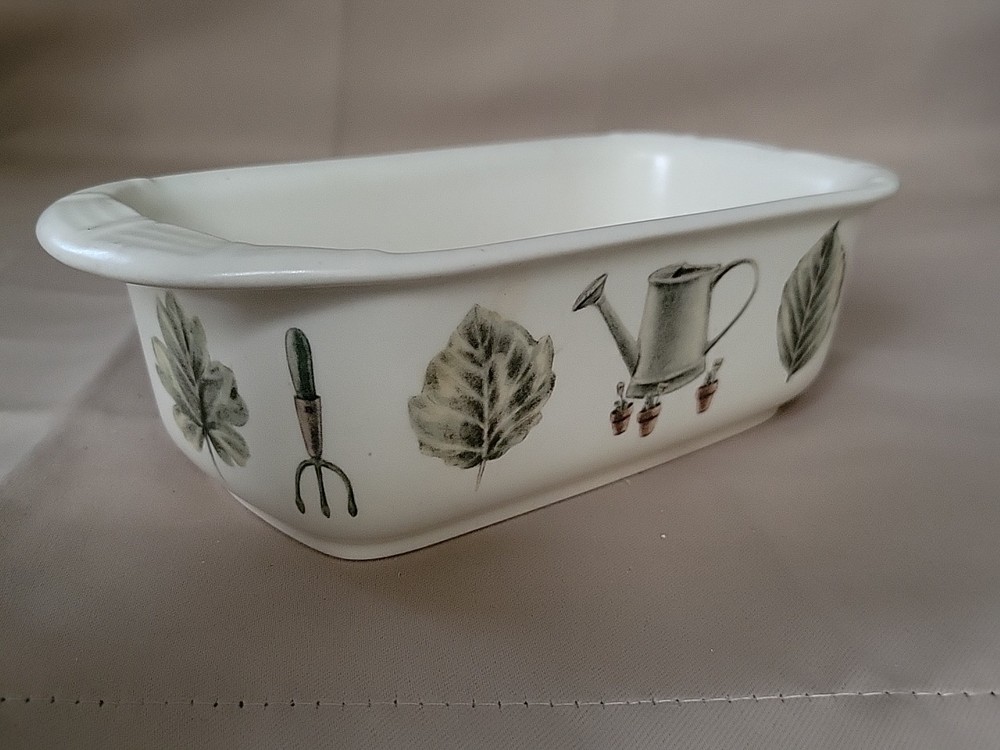 Pfaltzgraff Mini Loaf Pan In The Naturewood Pattern (T)