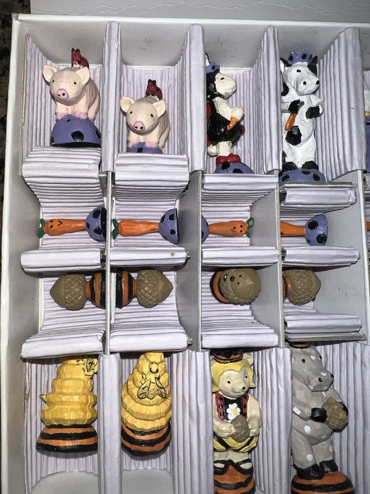 Muffy VanderBear Collection Check Mates Chess Set