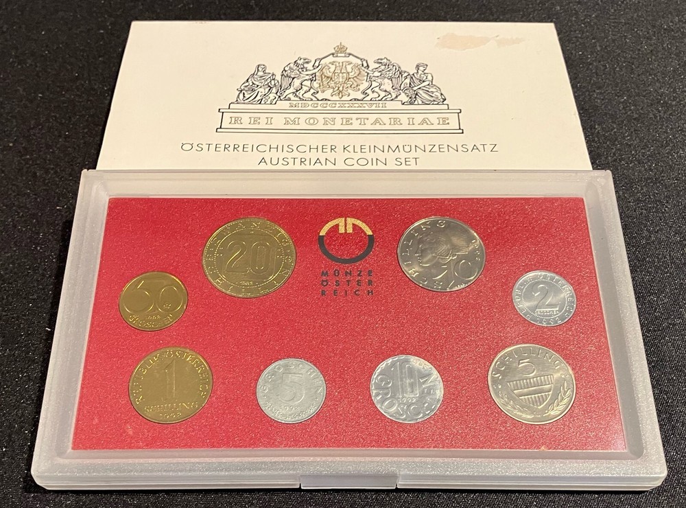 1992 AUSTRIA 8 PIECE MINT SET { GREAT LOOKING COINS! }