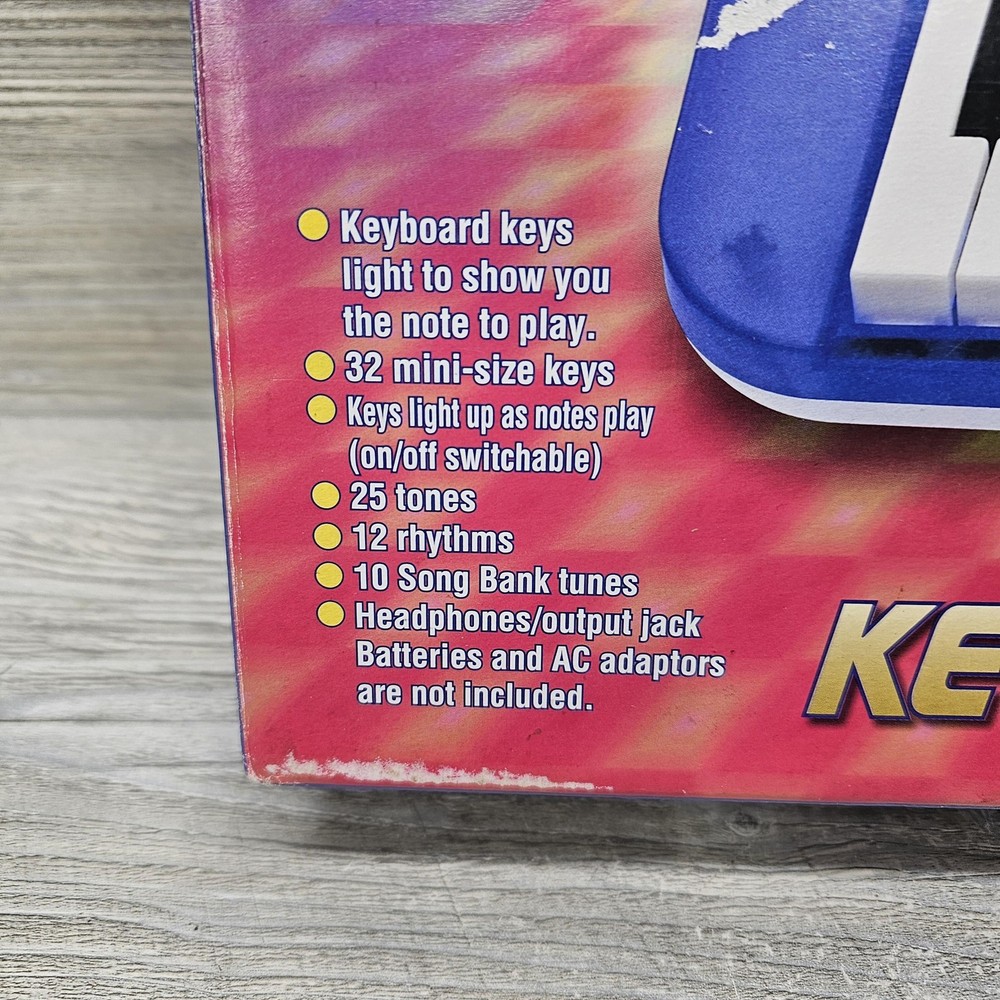 Casio LK-6 Key Lighting 32-Key Blue Learning Electronic Keyboard Battery Powered
