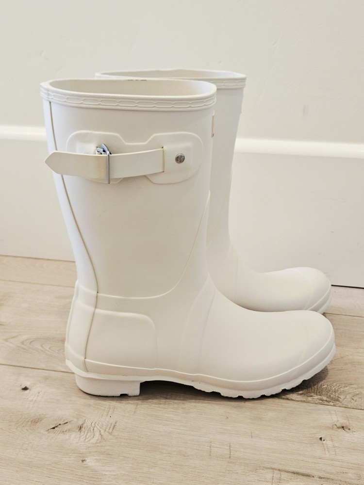 NEW HUNTER SIZE8 WOMEN'S ORIGINAL SHORT RAIN BOOTS IVORY