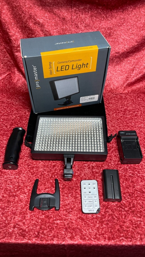 ProMaster Vari-Temp Camera/Camcorder LED Light Panel 2437, RemoteControl, Handle
