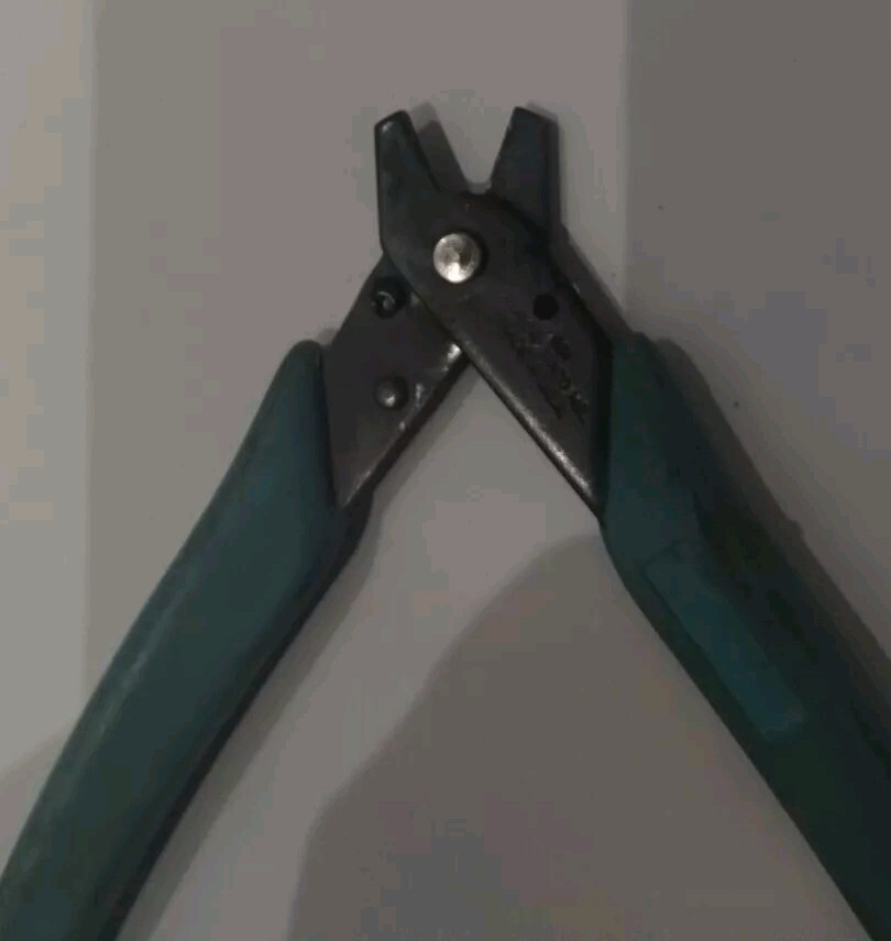 Xuron Wire Cutter