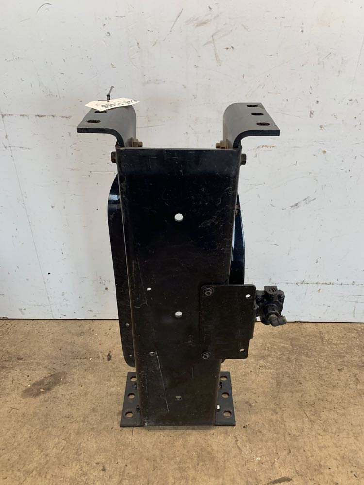 International Frame Crossmember (648-10458)