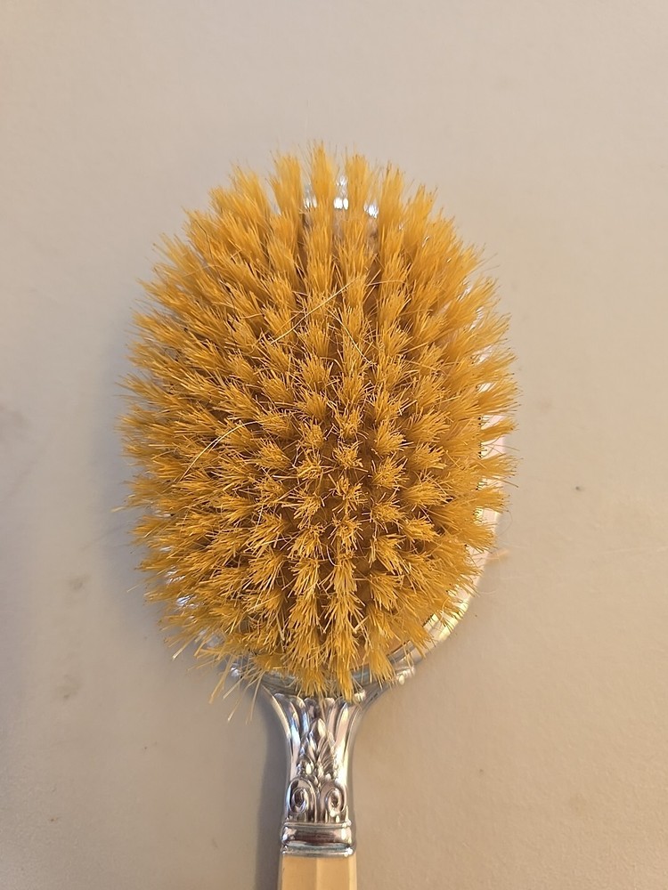 Vintage!! HAIRBRUSH!!!