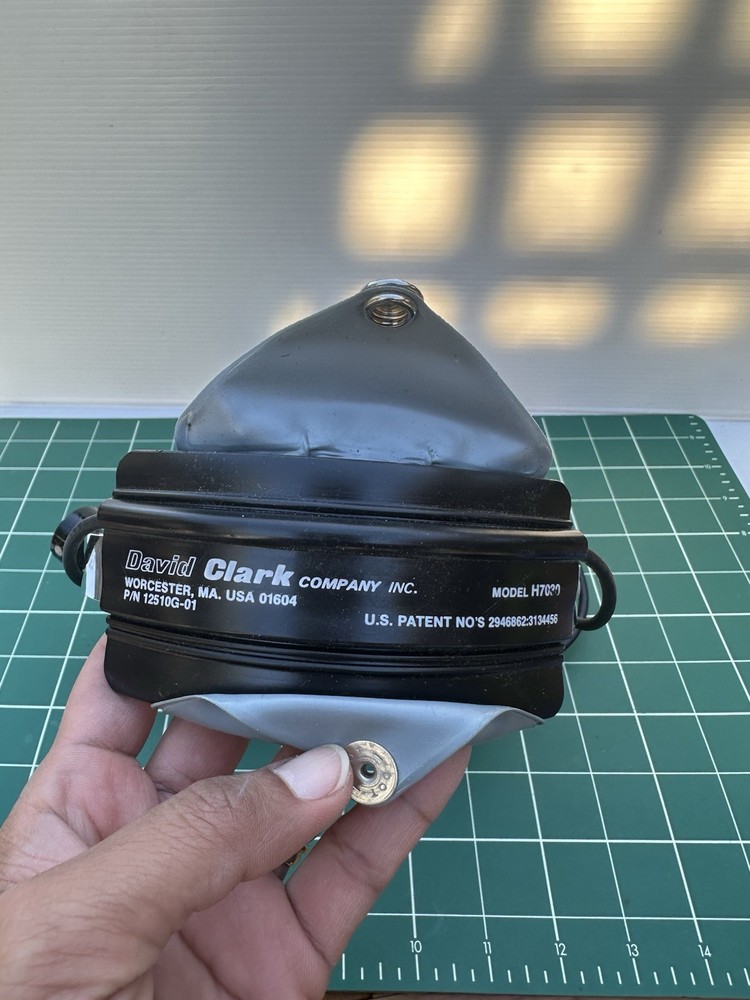 David Clark H7030 Headset With Microphone - Bin 4