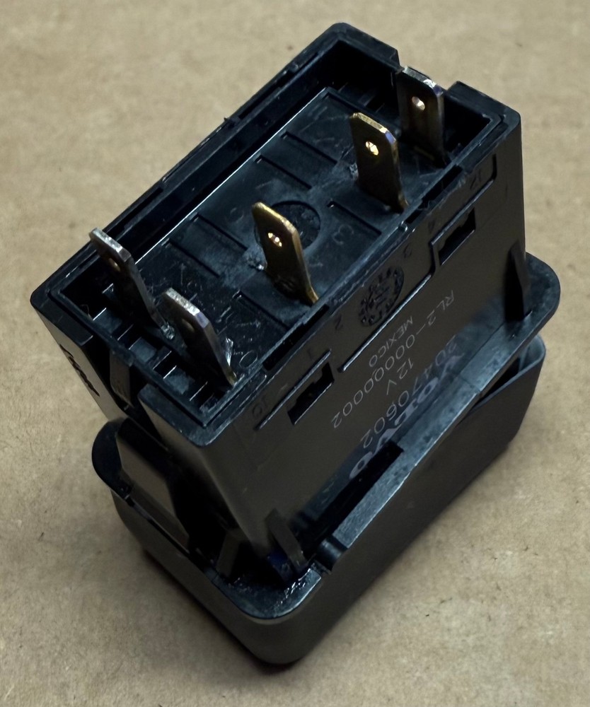 VOLVO Work Light Rocker Switch 20470602