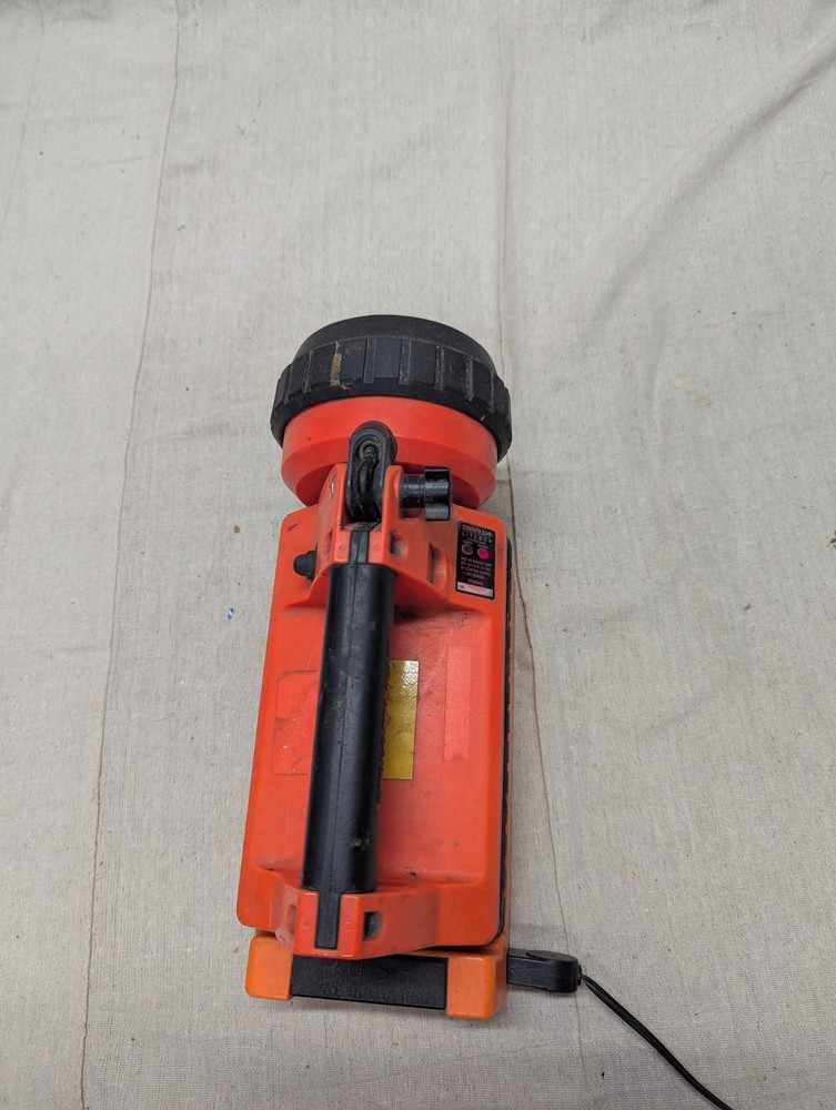 Streamlight LiteBox EMS Firefighter Flashlight With Charger