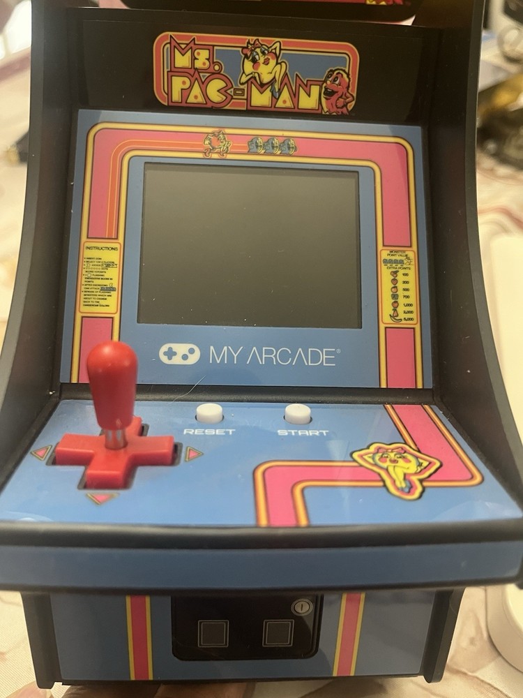 Arcade Ms. Pac-Man Micro Player Pro Portable Retro Arcade