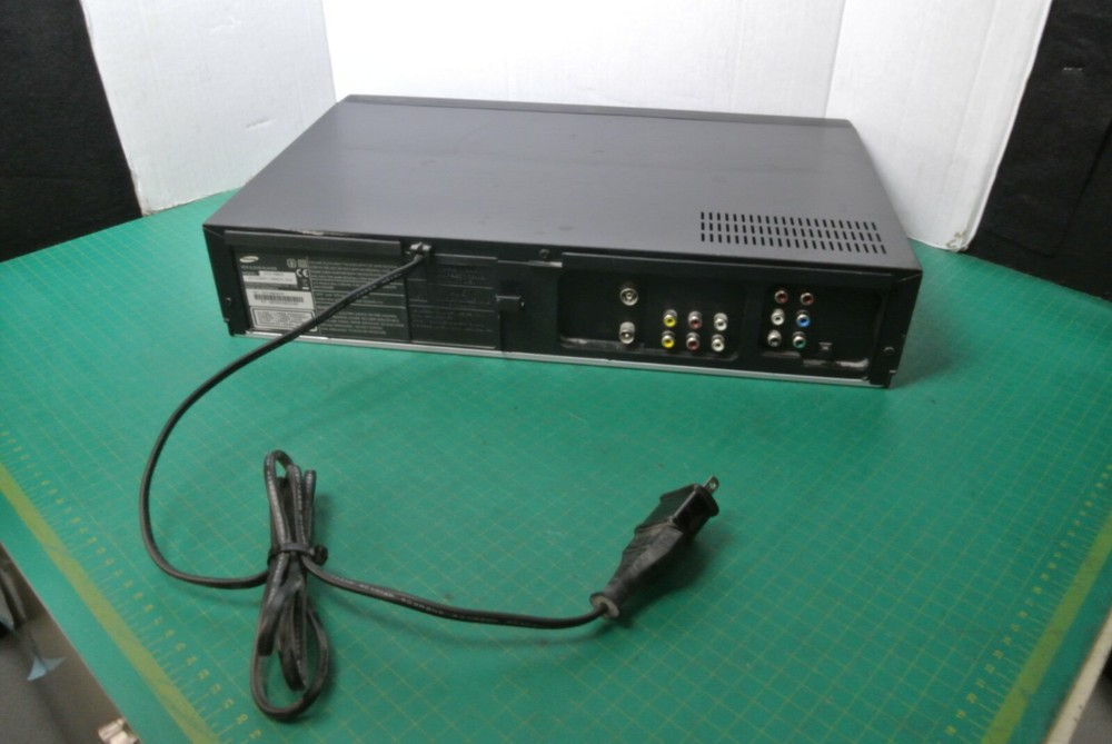 Samsung DVD-V6800 VHS VCR  Tested Working NO REMOTE