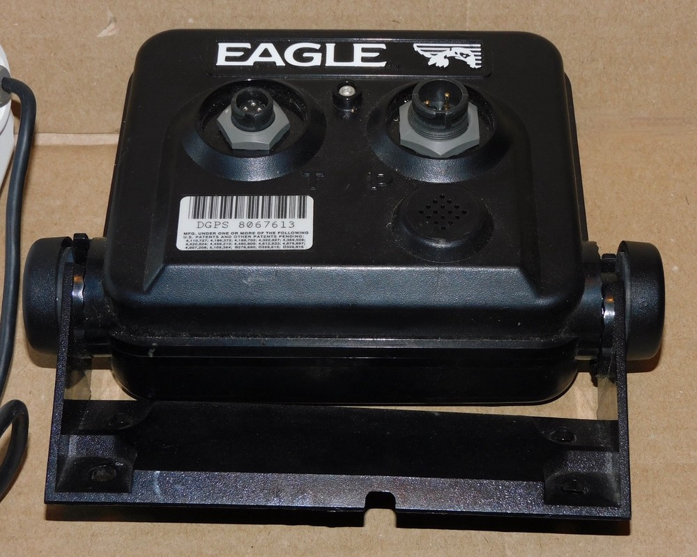 Eagle AccuNav II GPS Chartplotter with Antenna
