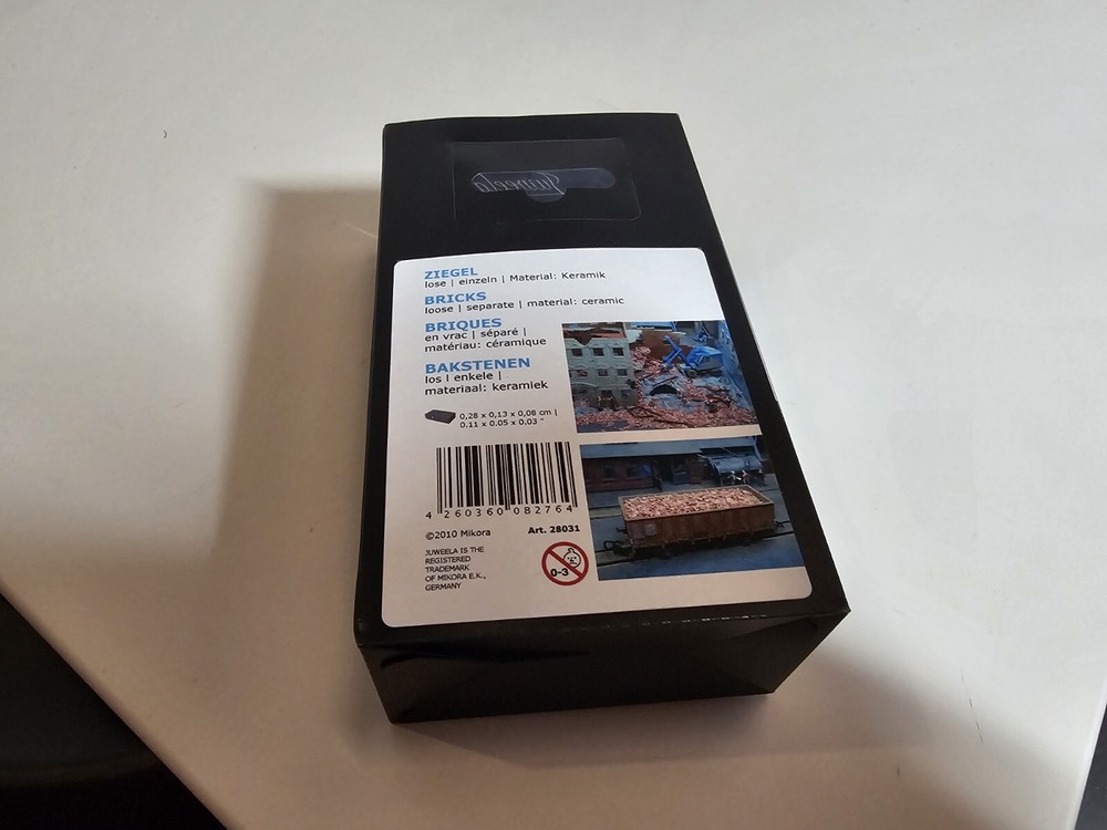 Juweela Red Mix Bricks 28031 HO Scale