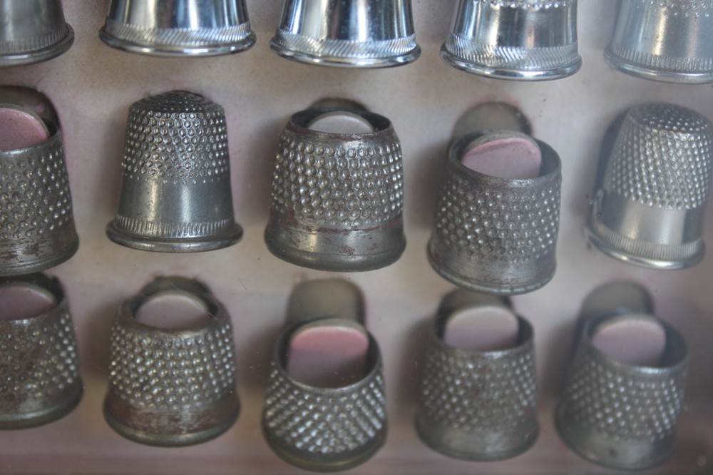 Antique (24) Metal Sewing Thimble Display Set w/ Case