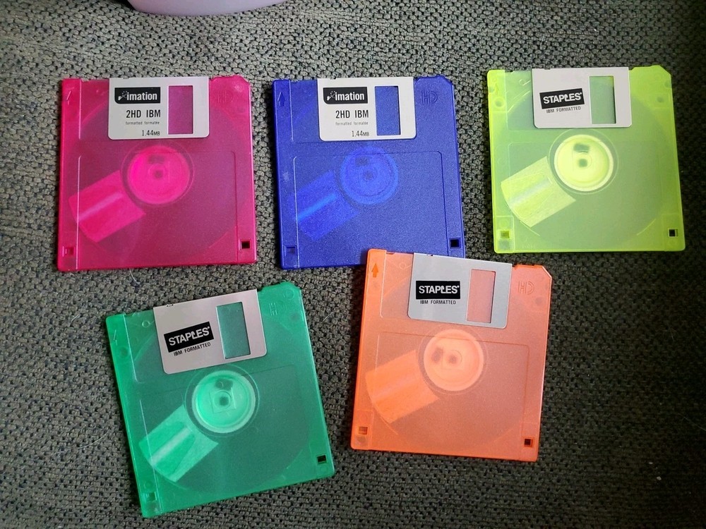 Imation Neon Diskettes 32 Pack IBM 2HD Floppy Disks w/Case