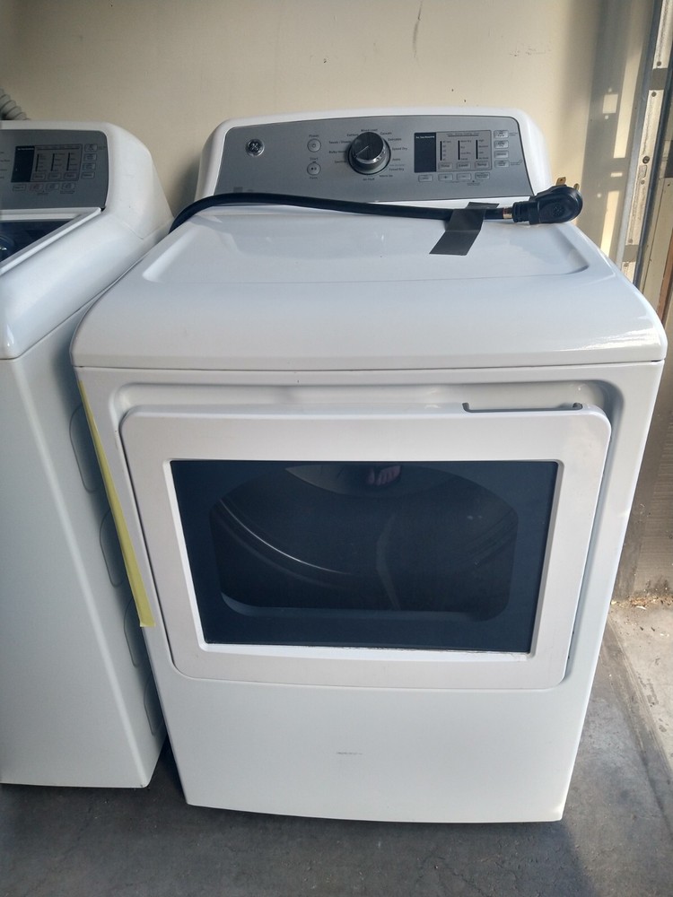 GE washer and dryer set