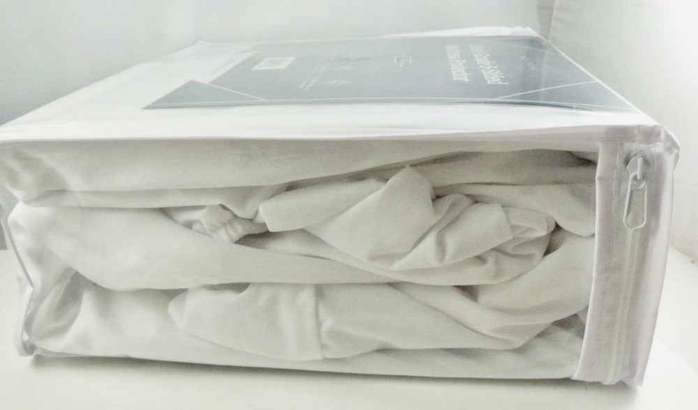 WEEKENDER Hotel-Grade 5-Sided Mattress Protector-Size FULL
