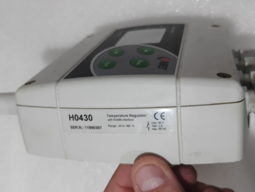 Comet H0430 temperature transmitter and controller