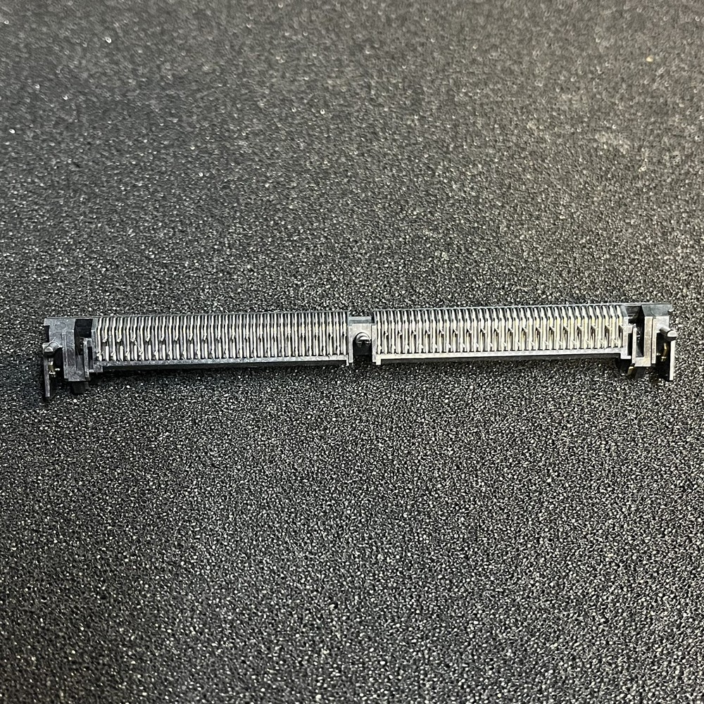 (2pcs) AMP 72 Pin EDO SIMM Memory Socket 40 Degree Angle NOS