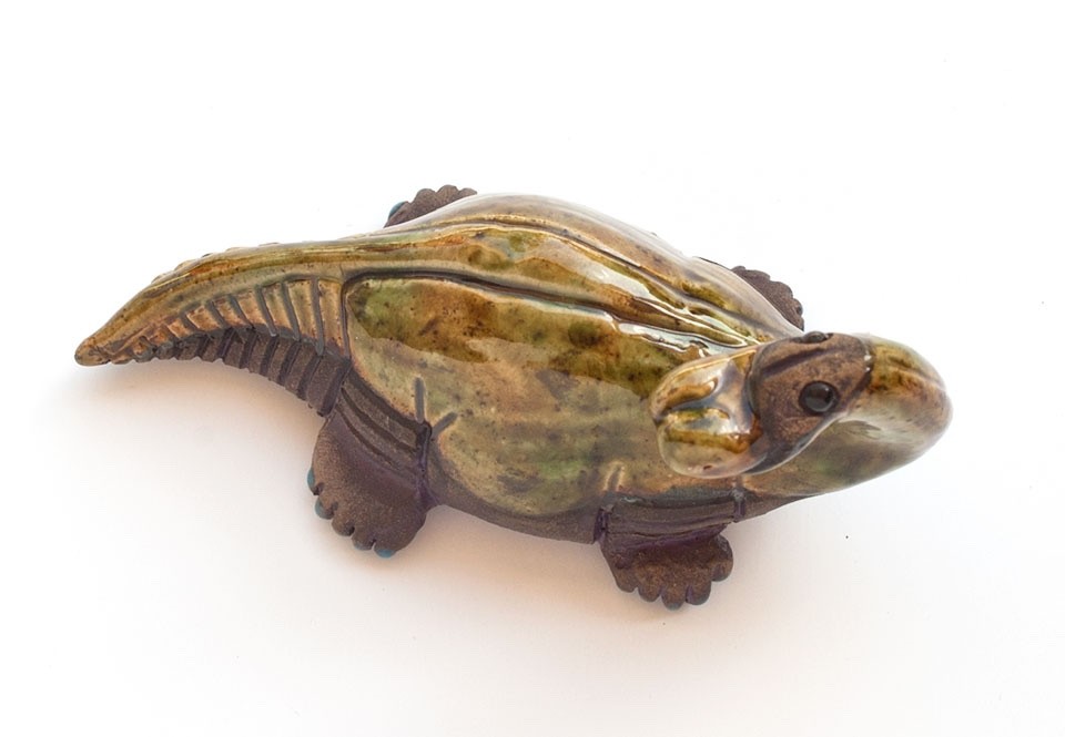 CASALS PERUVIAN TERRACOTTA DINOSAUR FIGURINE